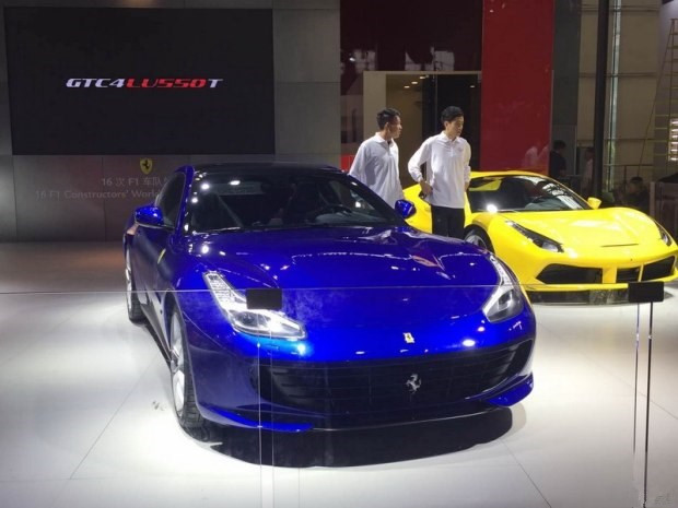 2016广州车展探馆：法拉利GTC4Lusso T