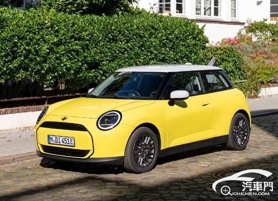 续航超300公里 全新MINI COOPER E亮相